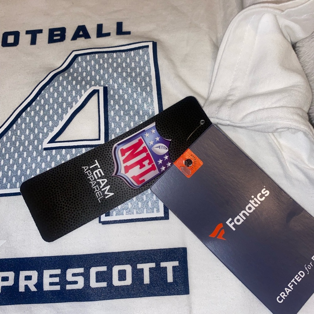 NWT Dallas Cowboys Elliot/Prescott shirt